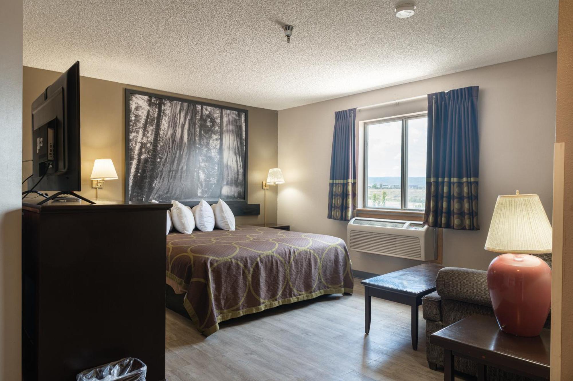 Super 8 By Wyndham Grants Hotel Eksteriør billede